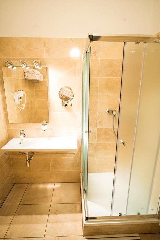 Bell Hotell 3*