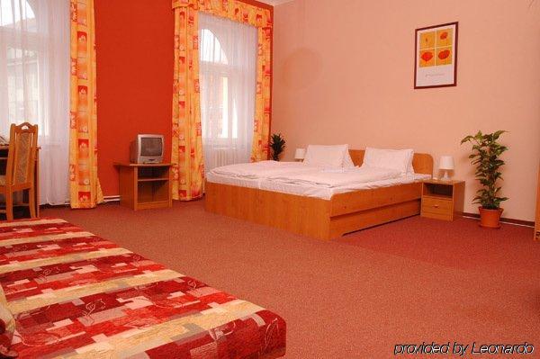 Bell Hotell